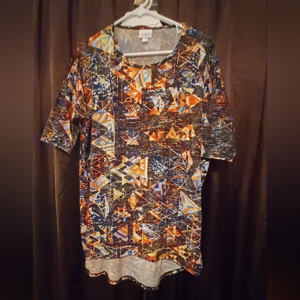 Lularoe tunic